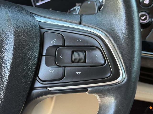 Used 2023 Buick Envision Avenir AWD/4WD image 19