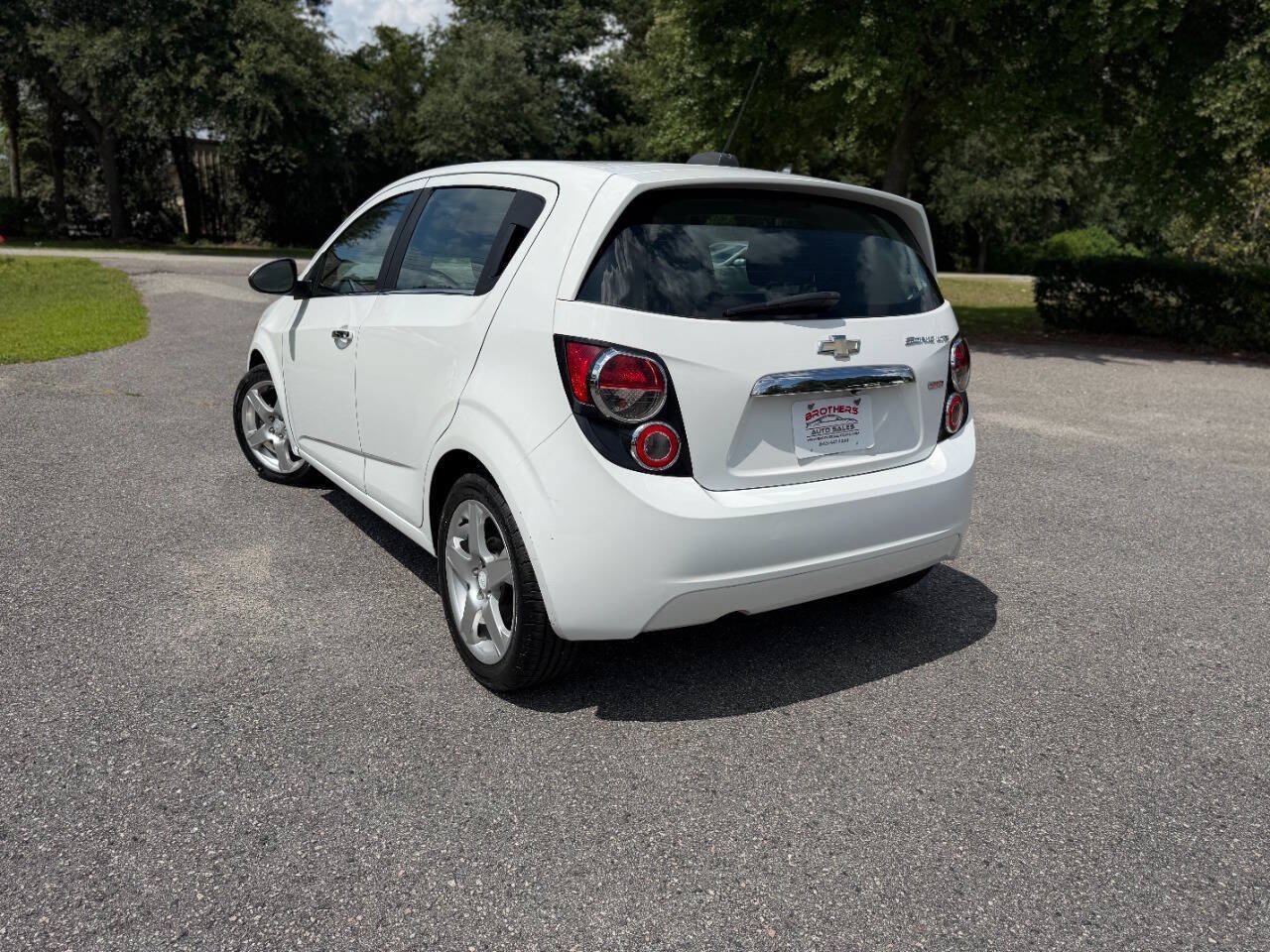 Used 2015 Chevrolet Sonic LTZ FWD image 32