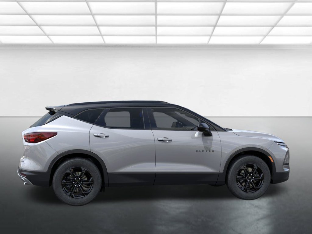 New 2026 Chevrolet Blazer LT w/ Convenience Package FWD image 6