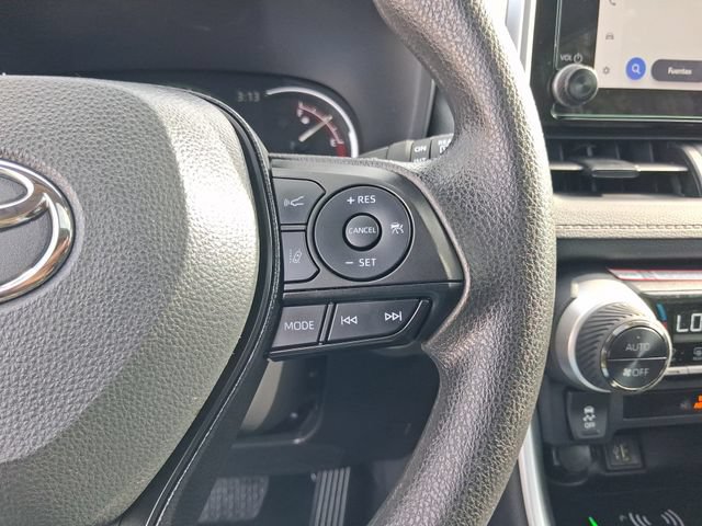 Used 2025 Toyota RAV4 XLE w/ Convenience Package FWD image 19