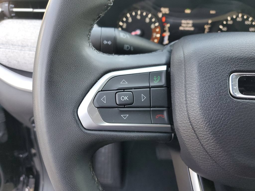 Used 2024 Jeep Compass Latitude AWD/4WD image 22