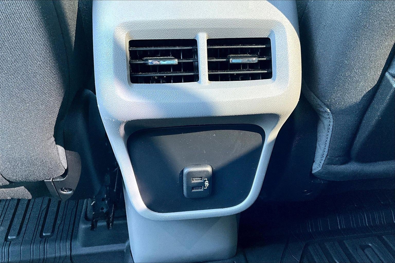 Used 2021 GMC Terrain SLE w/ Driver Convenience Package image 11