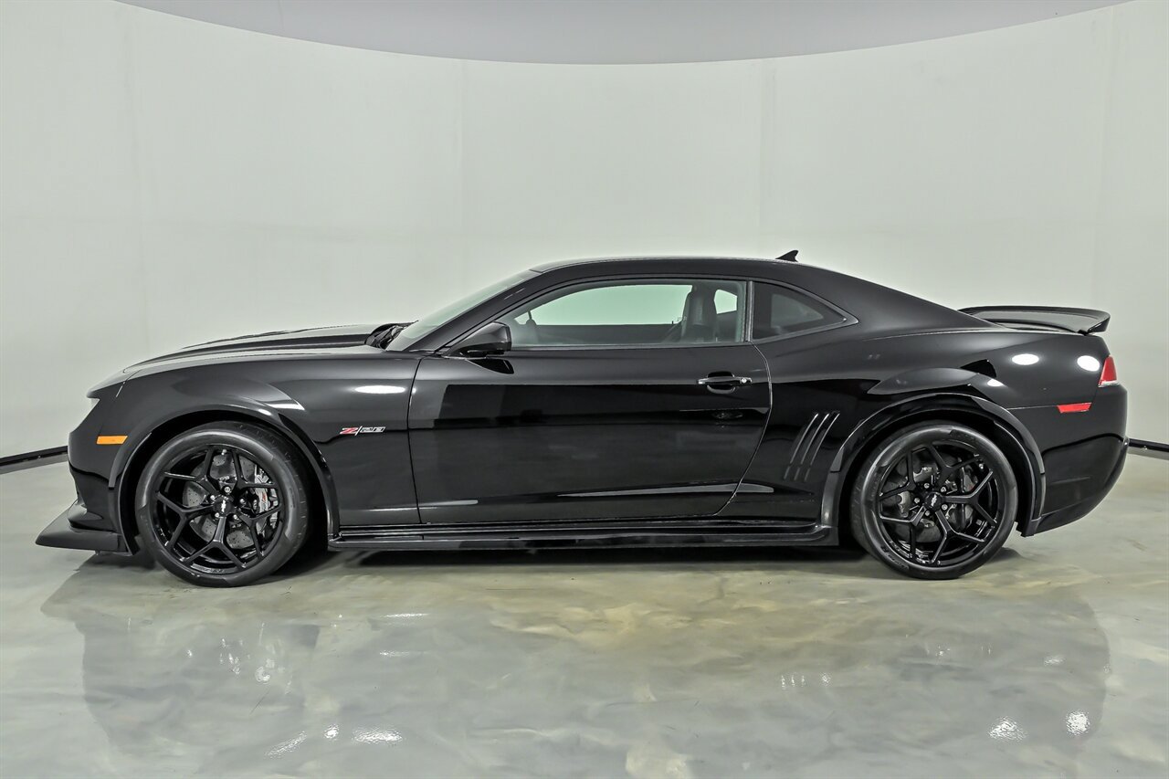 Used 2015 Chevrolet Camaro Z/28 RWD image 6
