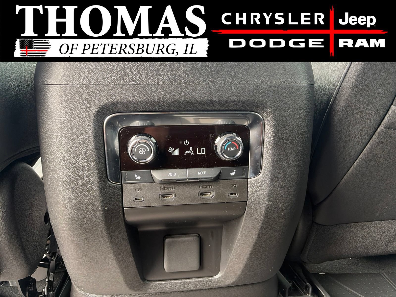 Used 2026 Chevrolet Suburban High Country AWD/4WD image 26