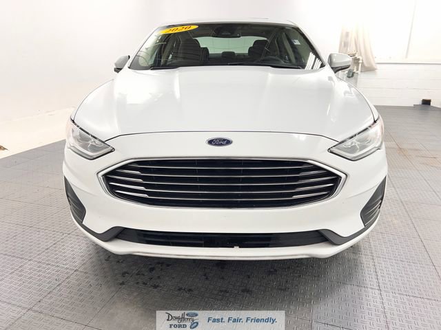 Used 2020 Ford Fusion SE image 2