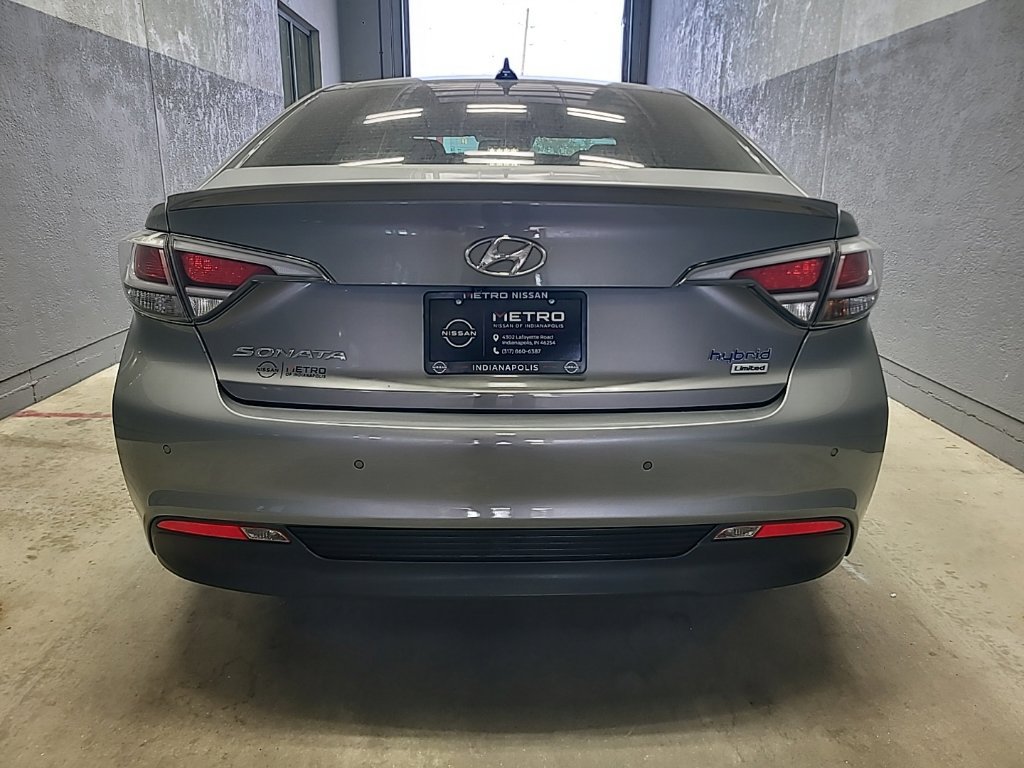 Used 2017 Hyundai Sonata Limited w/ Ultimate Package 02 FWD image 8
