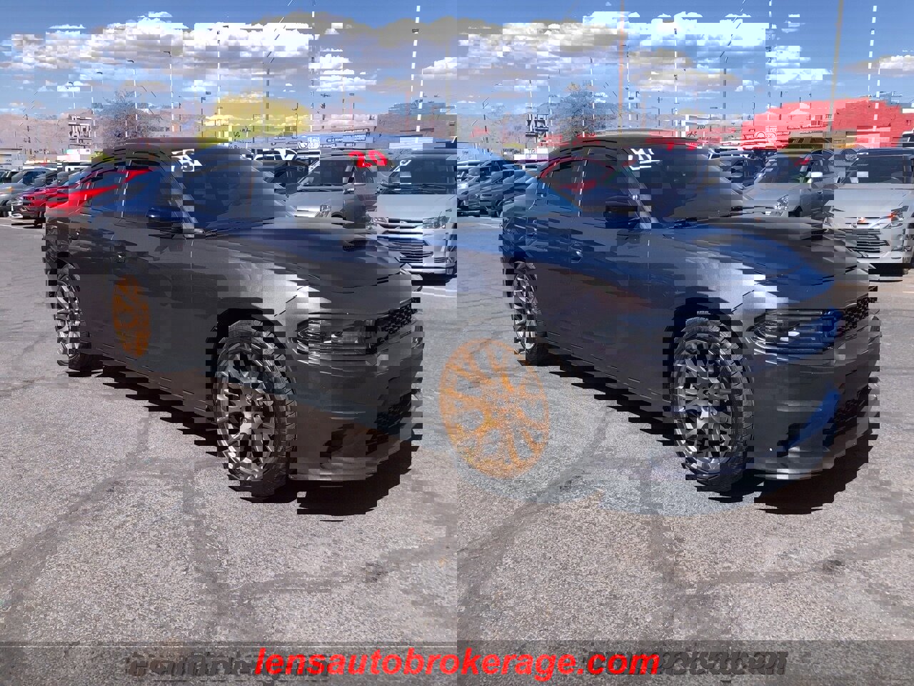 Used 2020 Dodge Charger SXT w/ Blacktop Package image 2