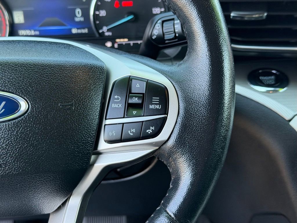 Certified 2022 Ford Explorer XLT w/ Equipment Group 202A image 23