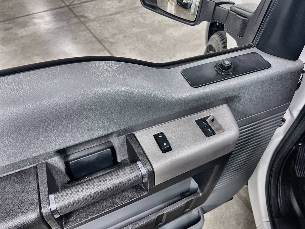 Used 2015 Ford F250 XLT RWD image 16