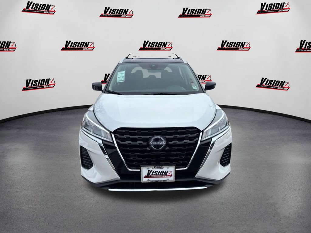 Certified 2024 Nissan Kicks SV w/ Interior Electronics Package image 2