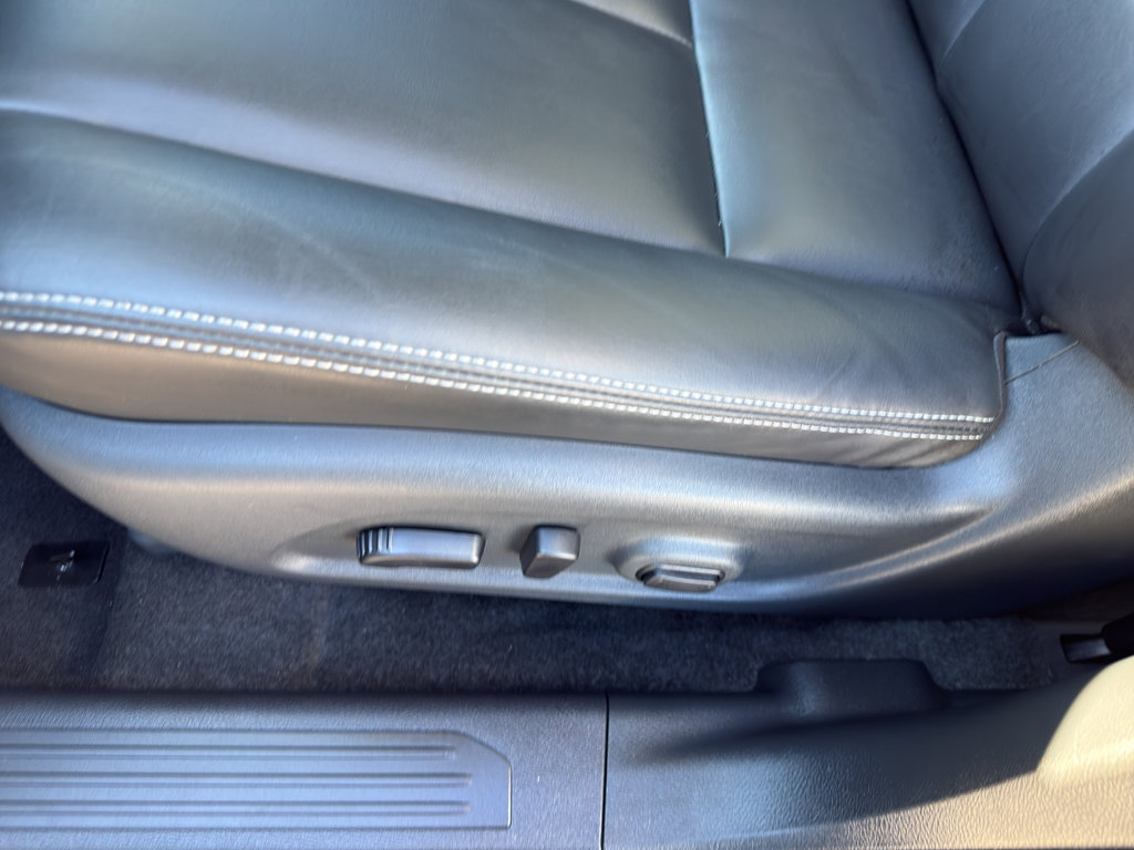 Certified 2024 Nissan Murano SV w/ SV Midnight Edition Package image 15