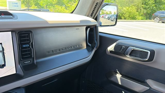 Used 2023 Ford Bronco Wildtrak AWD/4WD image 23