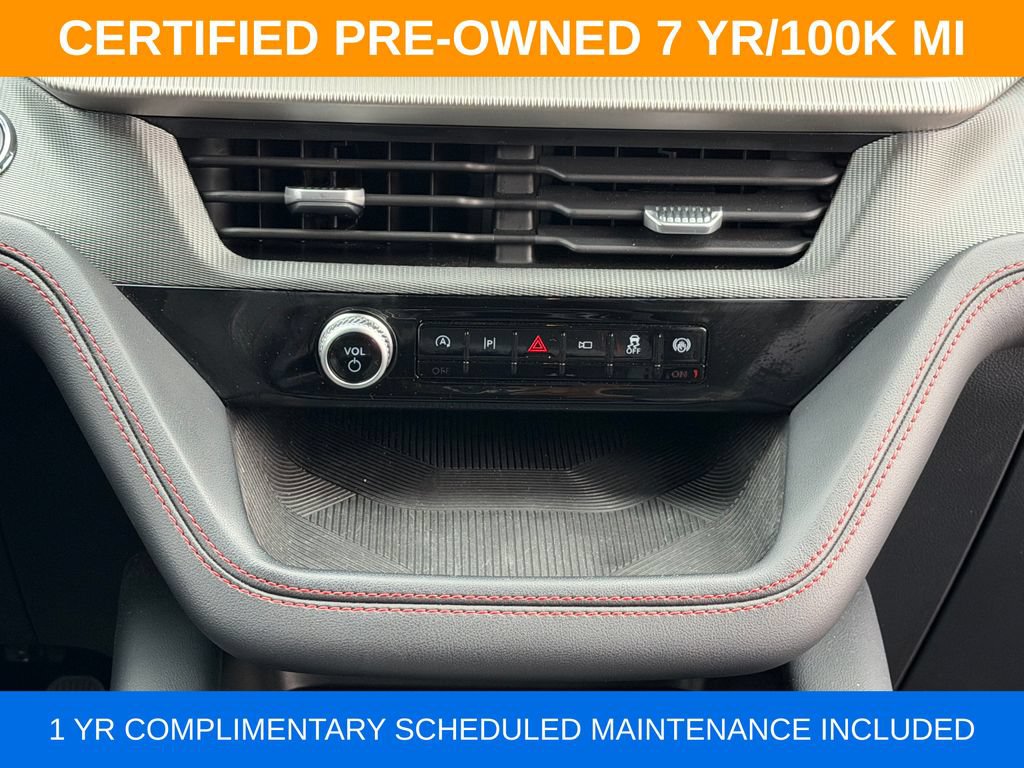 Used 2025 Ford Explorer ST-Line w/ ST-Line Street Pack AWD/4WD image 15