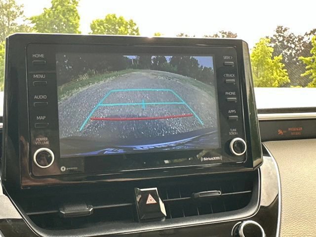 Used 2022 Toyota Corolla LE FWD image 32