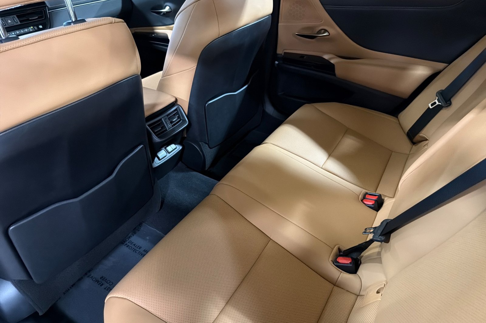 Used 2024 Lexus ES 350 w/ Premium Package FWD image 11