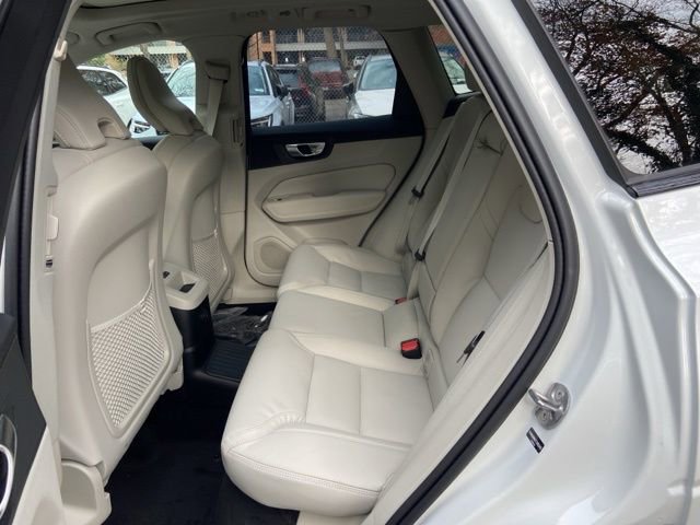 New 2026 Volvo XC60 T8 Ultra w/ Climate Package image 15