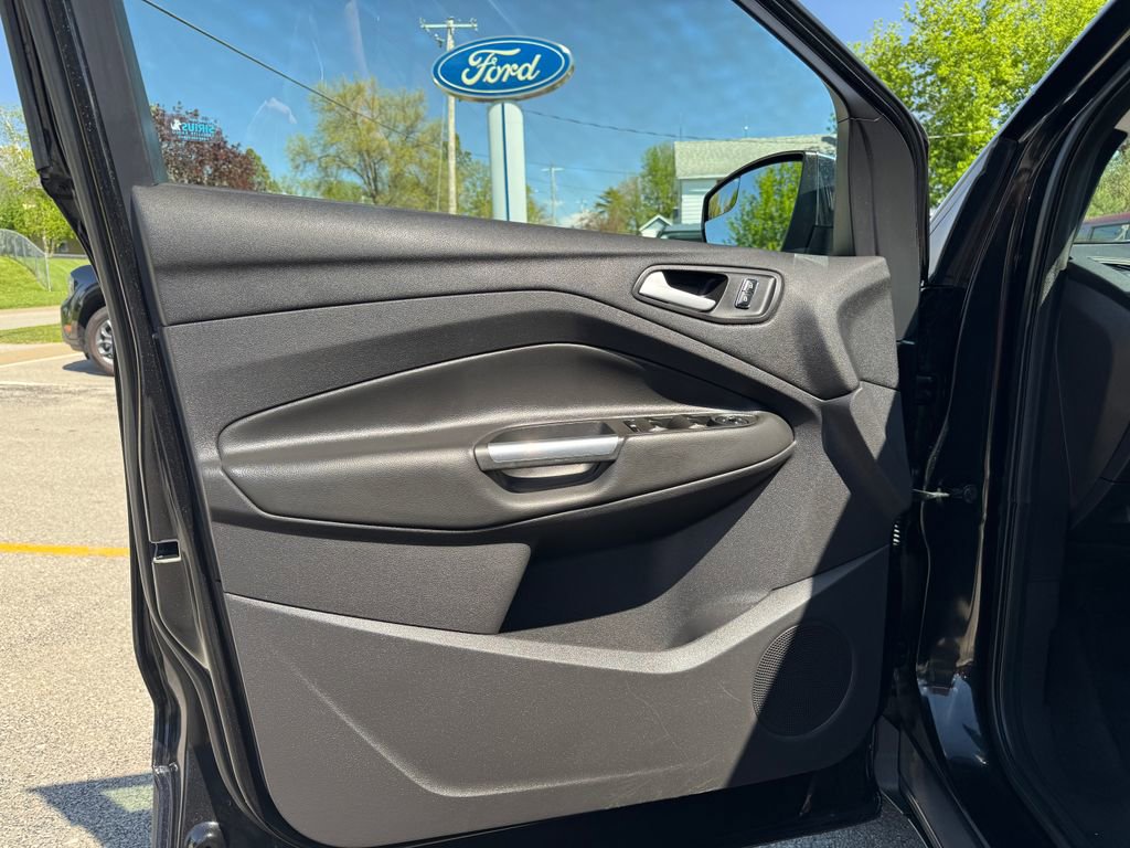 Used 2014 Ford Escape SE w/ SE Chrome Package AWD/4WD image 16
