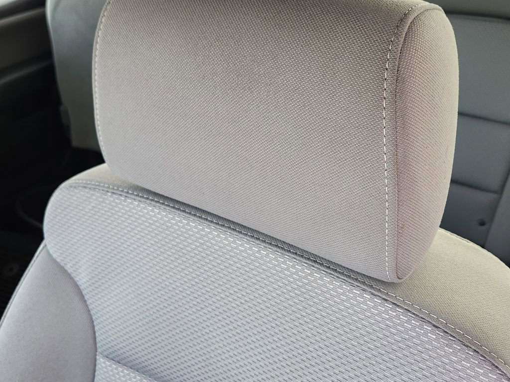 Used 2018 Chevrolet Silverado 1500 Custom w/ Custom Value Package image 5