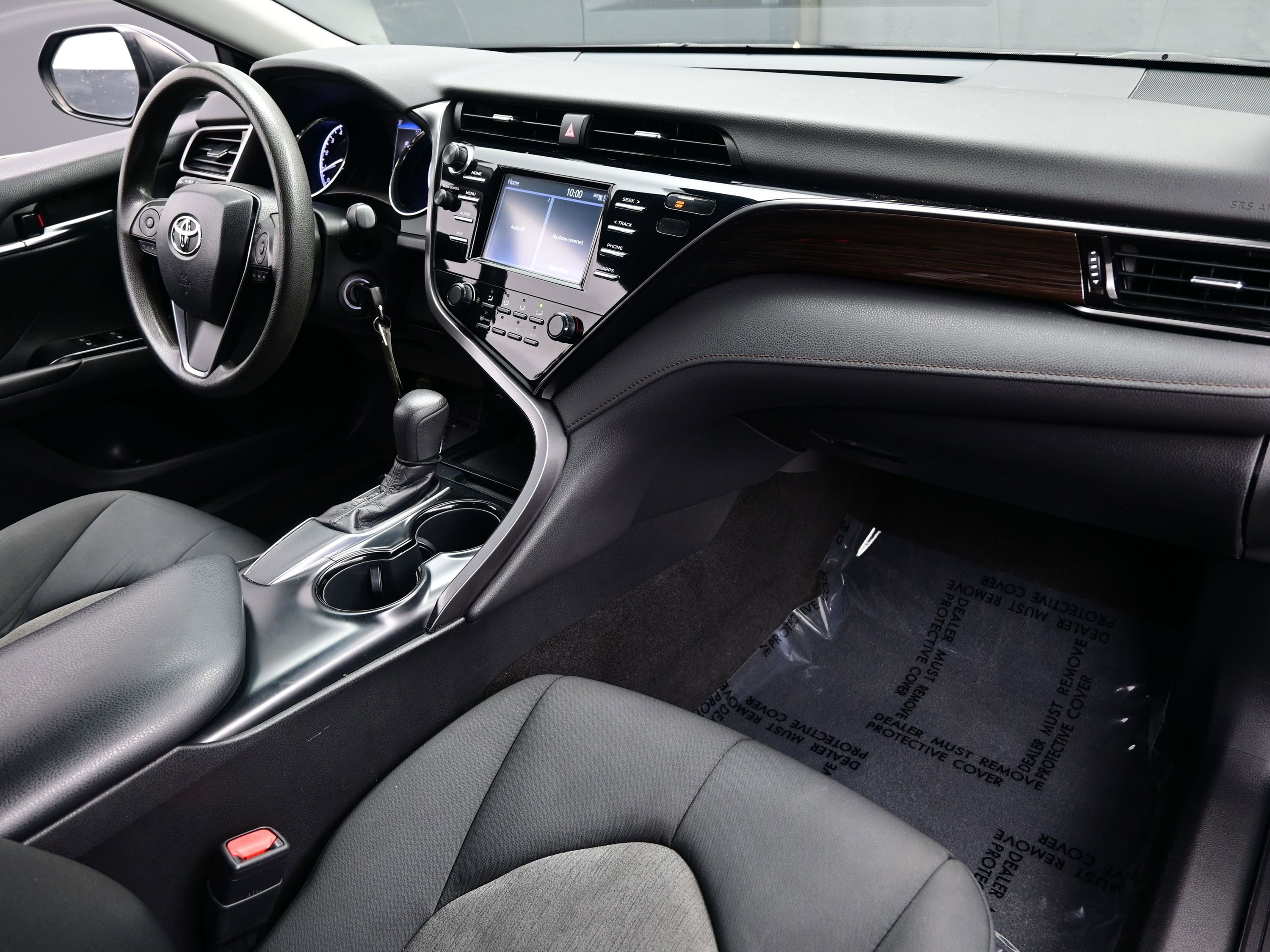 Used 2019 Toyota Camry LE image 15