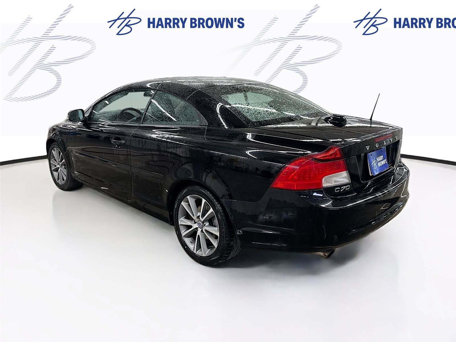 Used 2011 Volvo C70 T5 FWD image 2