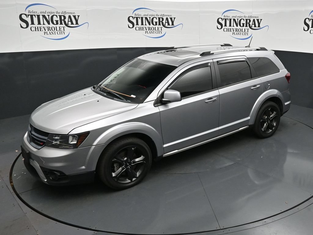 Used 2018 Dodge Journey Crossroad w/ Nav & Sun Group FWD image 11