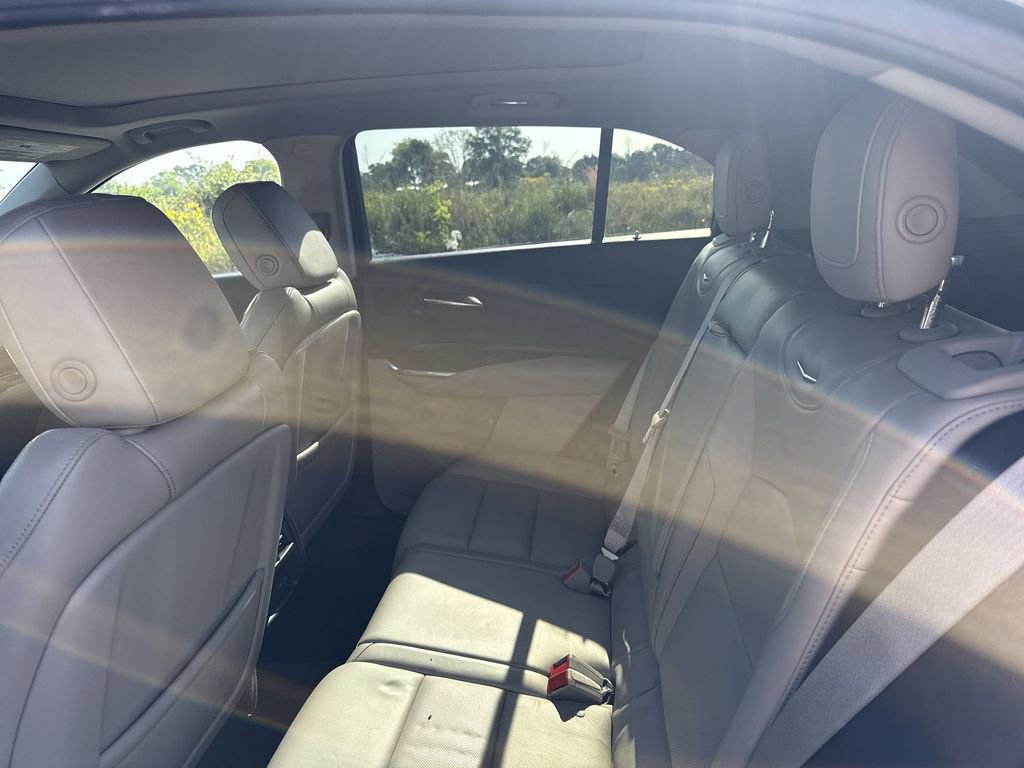 Certified 2020 Cadillac XT4 Premium Luxury FWD image 32