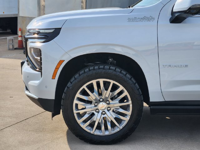 Used 2026 Chevrolet Tahoe High Country AWD/4WD image 14