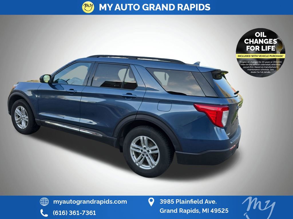 Used 2020 Ford Explorer XLT w/ Comfort Package image 8