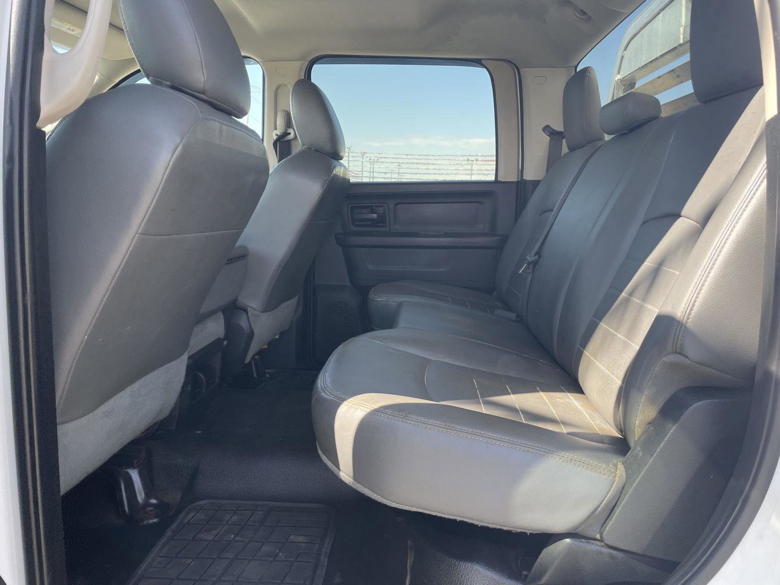 Used 2015 RAM 3500 Tradesman w/ Chrome Appearance Group image 19