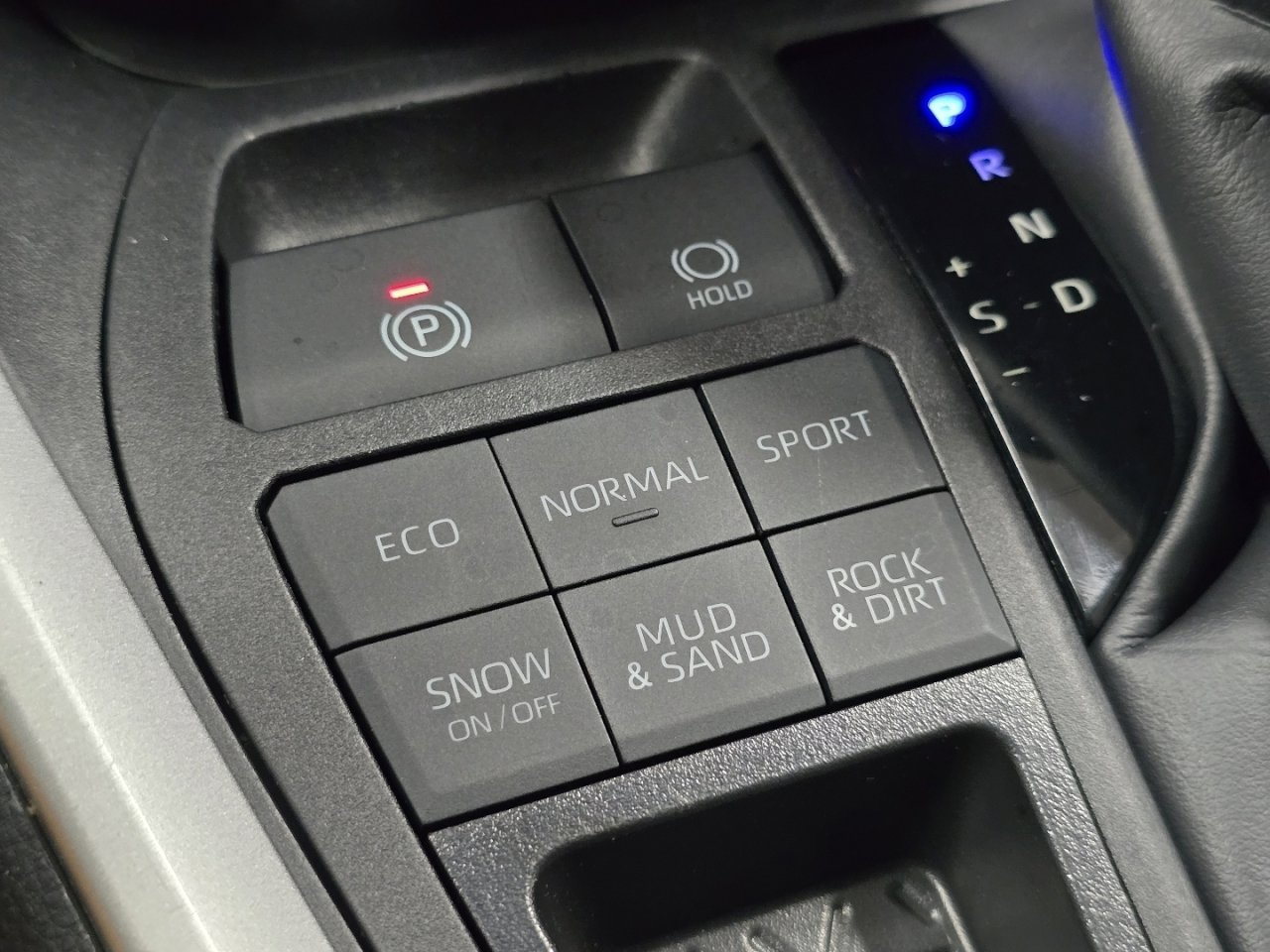 Certified 2024 Toyota RAV4 LE image 6