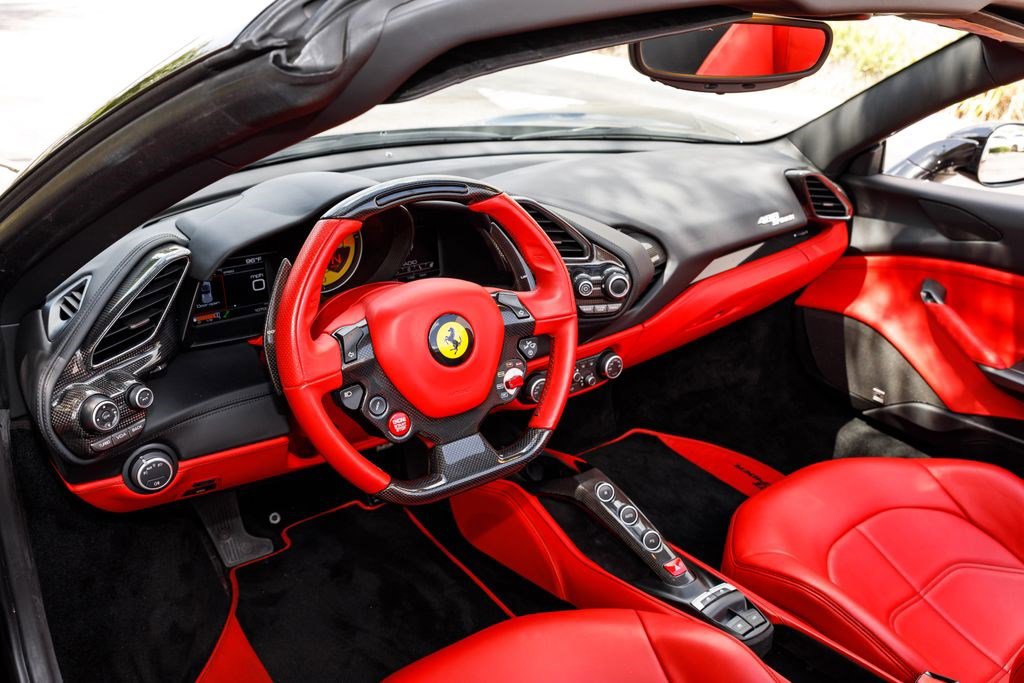 Used 2018 Ferrari 488 Spider image 27