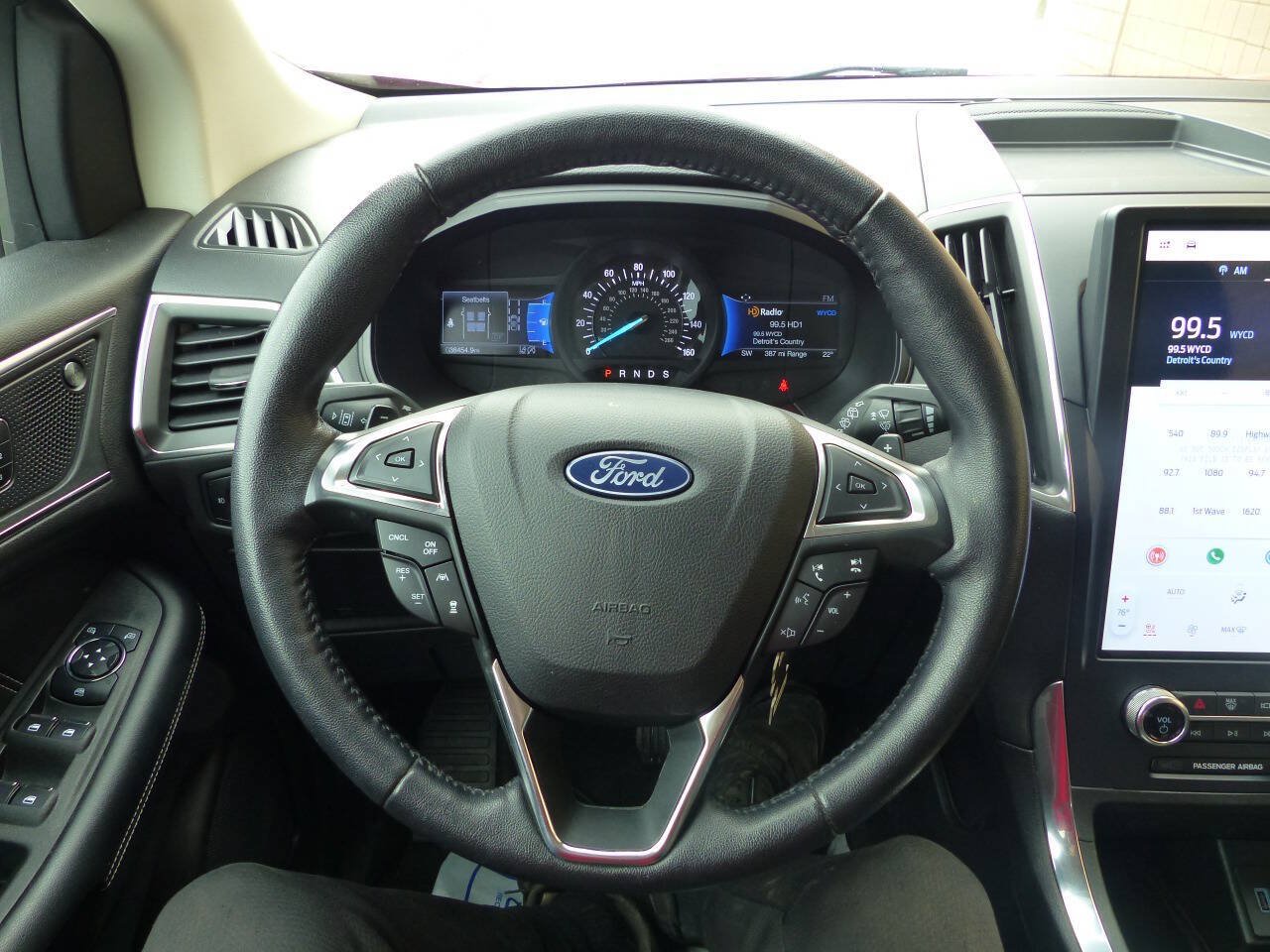 Used 2023 Ford Edge Titanium w/ Equipment Group 301A AWD/4WD image 24