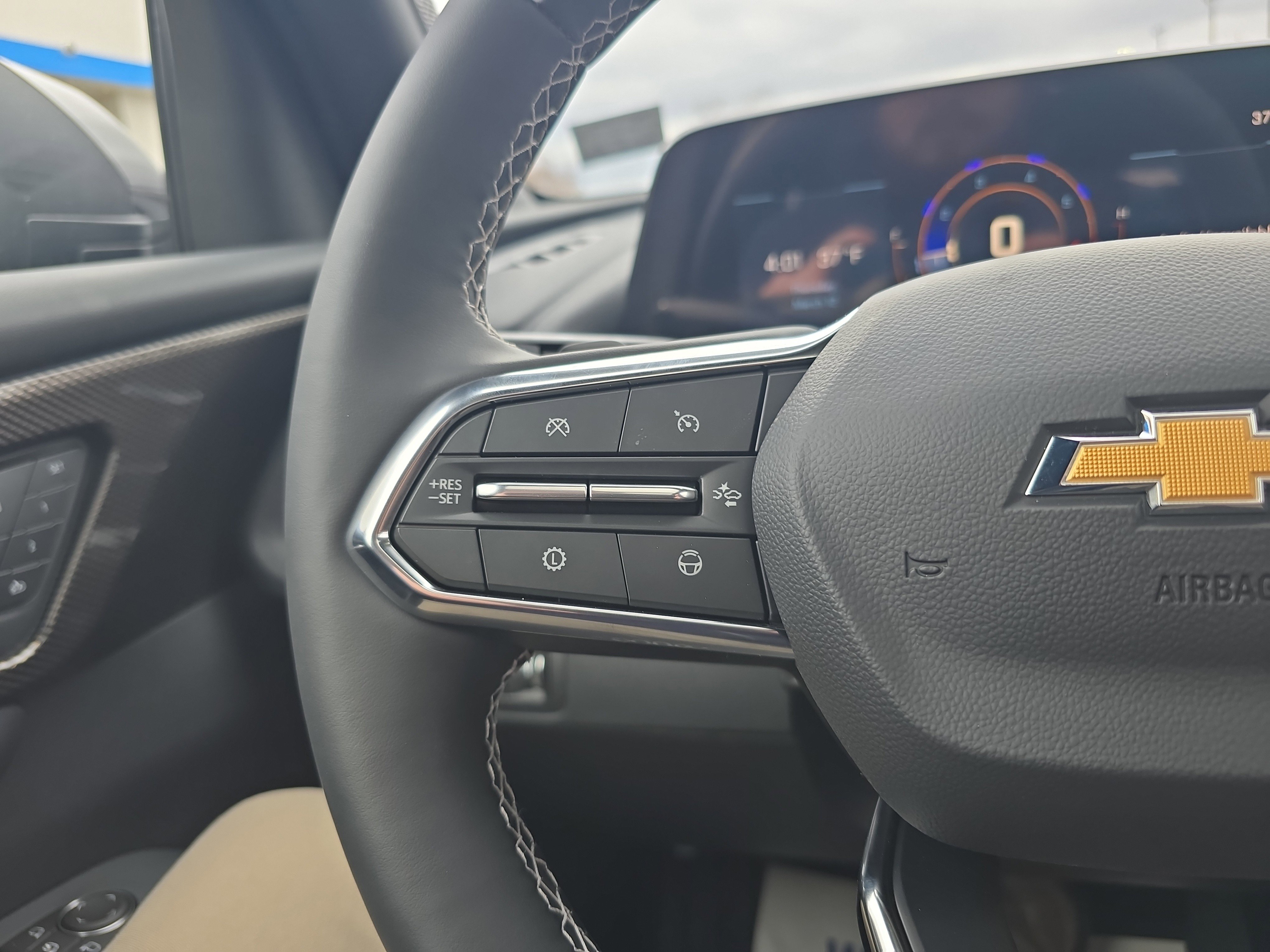 New 2026 Chevrolet Traverse High Country w/ LPO, Floor Liner Package image 23