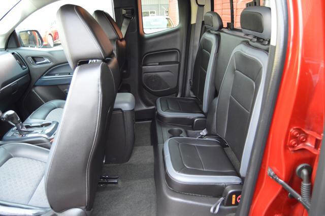 Used 2015 Chevrolet Colorado Z71 image 40