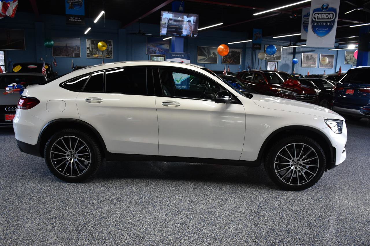 Used 2021 Mercedes-Benz GLC 300 4MATIC Coupe image 2