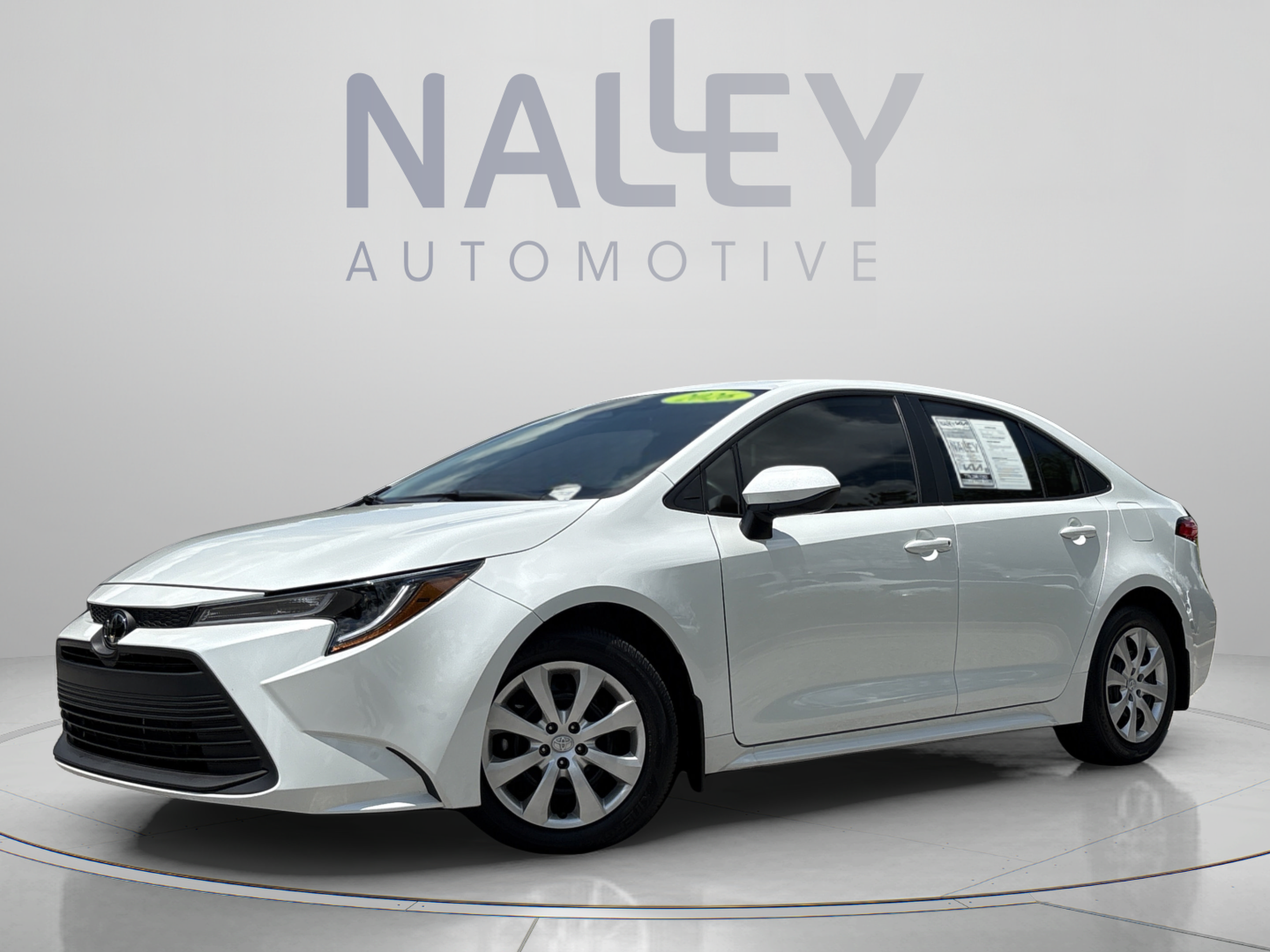 Used 2026 Toyota Corolla LE FWD image 1