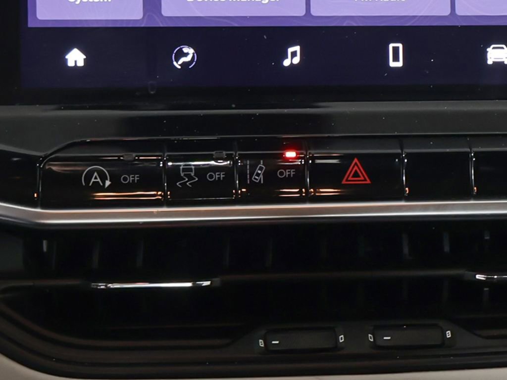 Used 2022 Jeep Compass Limited image 42