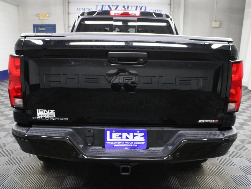 Used 2026 Chevrolet Colorado ZR2 w/ Technology Package AWD/4WD image 44