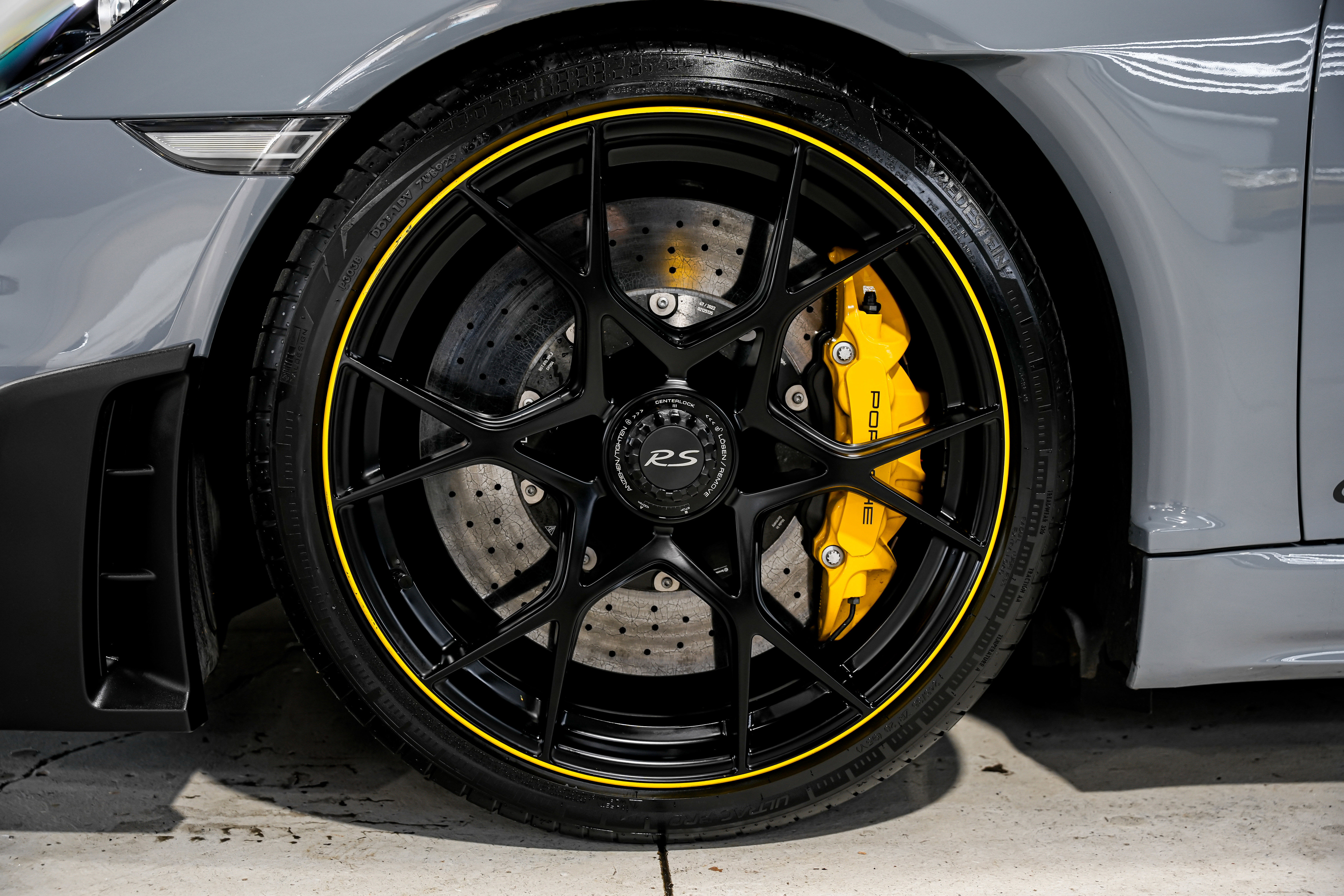 Used 2023 Porsche 718 Cayman GT4 RS RWD image 42