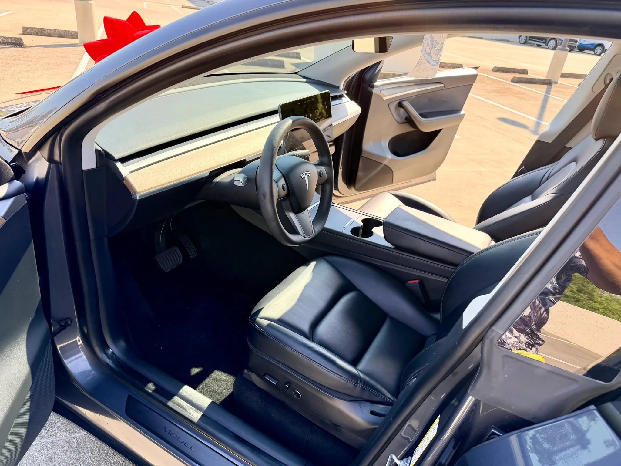 Used 2023 Tesla Model Y Long Range AWD/4WD image 27