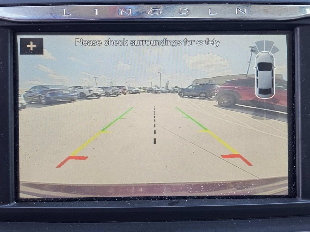 Used 2017 Lincoln Continental Select FWD image 34
