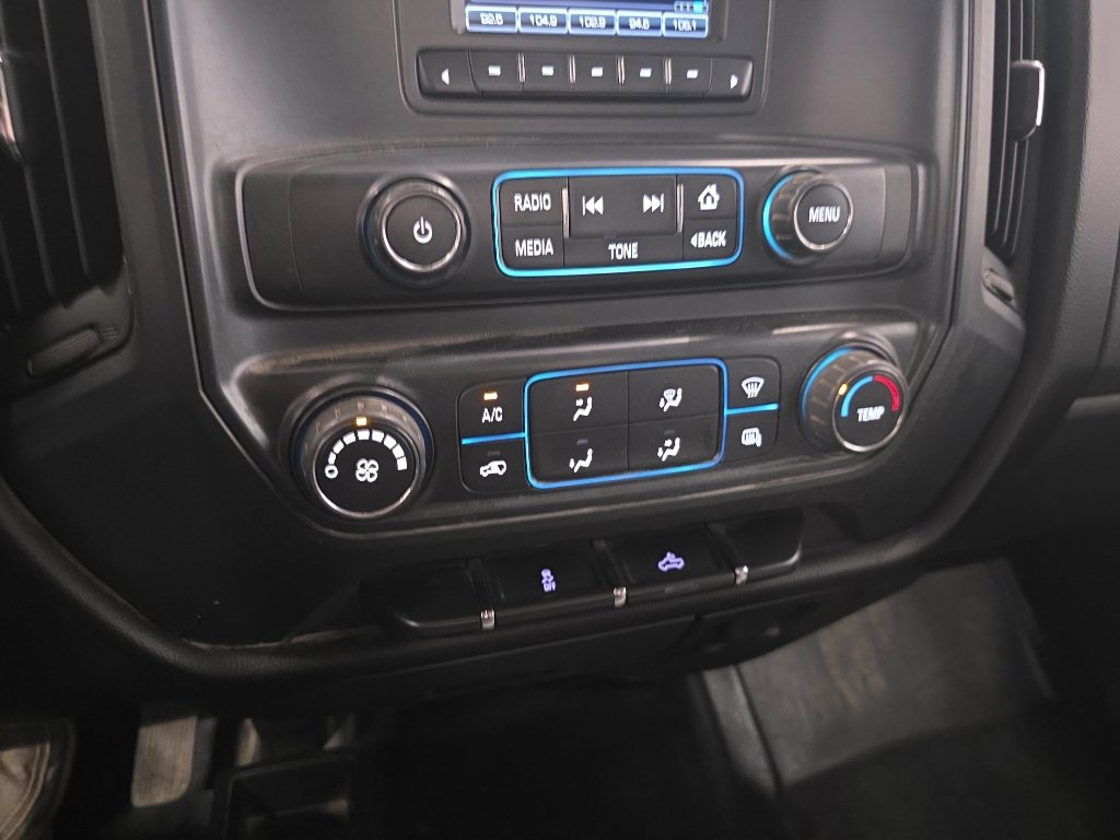Used 2016 Chevrolet Silverado 2500 W/T w/ WT Convenience Package AWD/4WD image 22