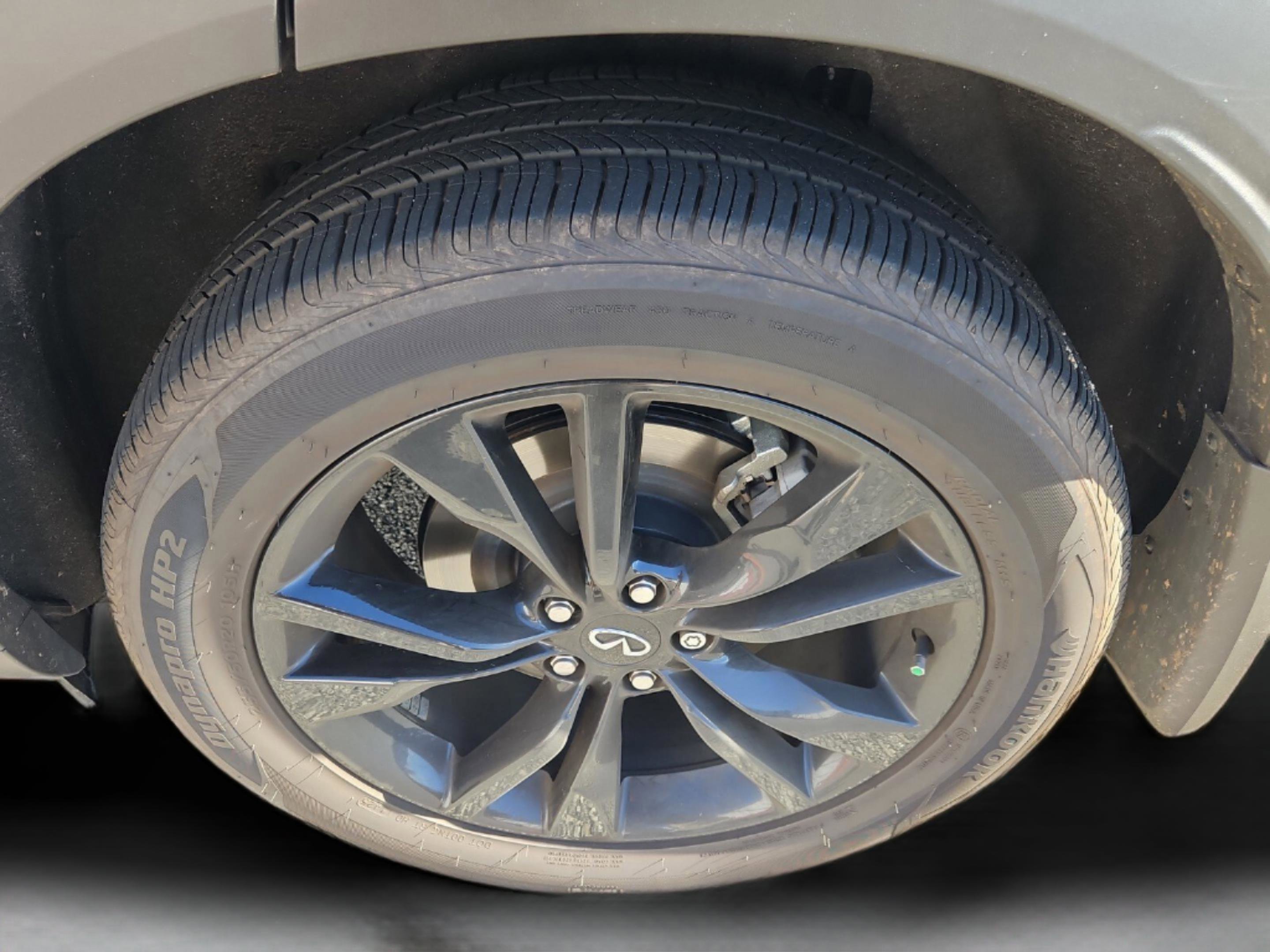 Certified 2025 INFINITI QX60 Luxe w/ Black Edition image 32