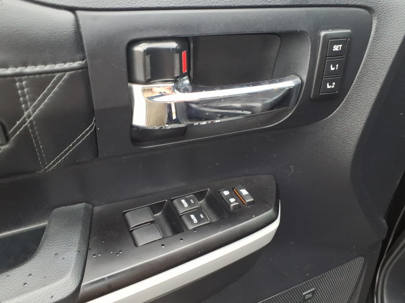 Used 2019 Toyota Tundra Platinum AWD/4WD image 12