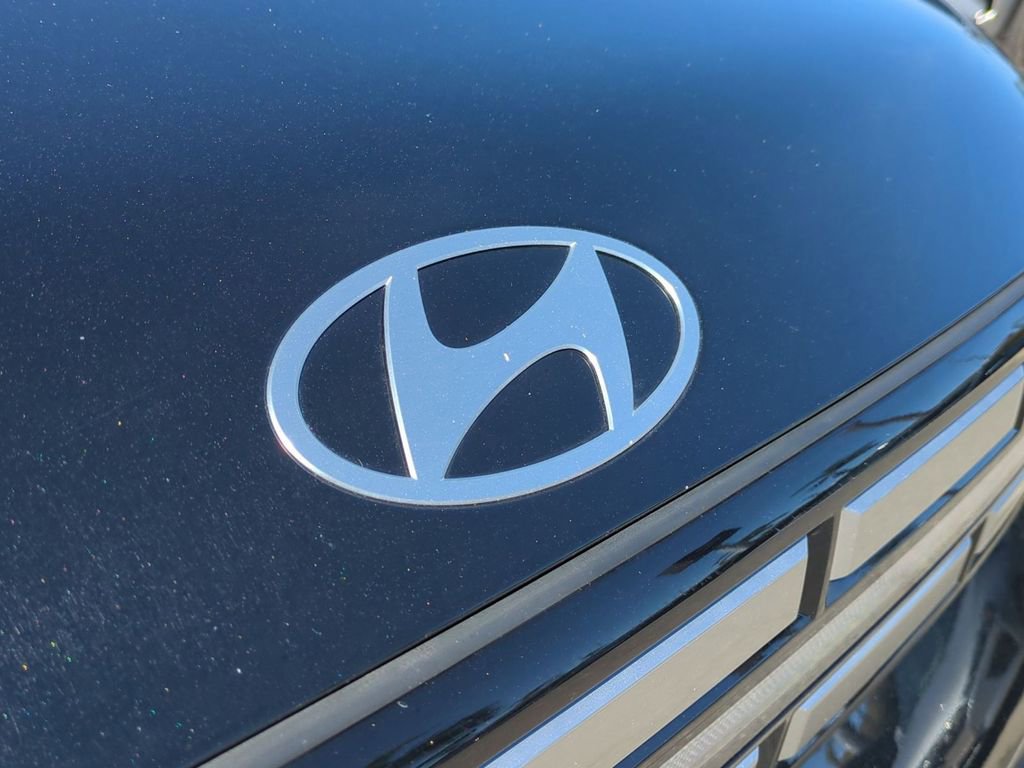 Certified 2025 Hyundai Santa Fe SEL image 11