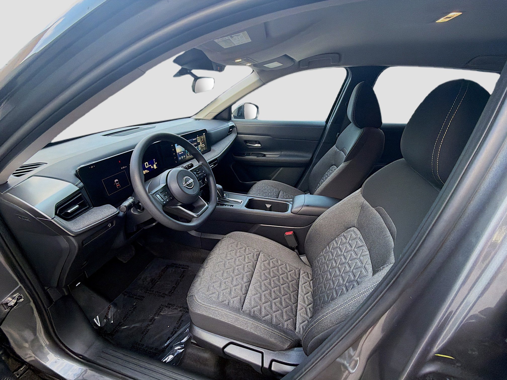 Used 2025 Nissan Kicks SV image 18