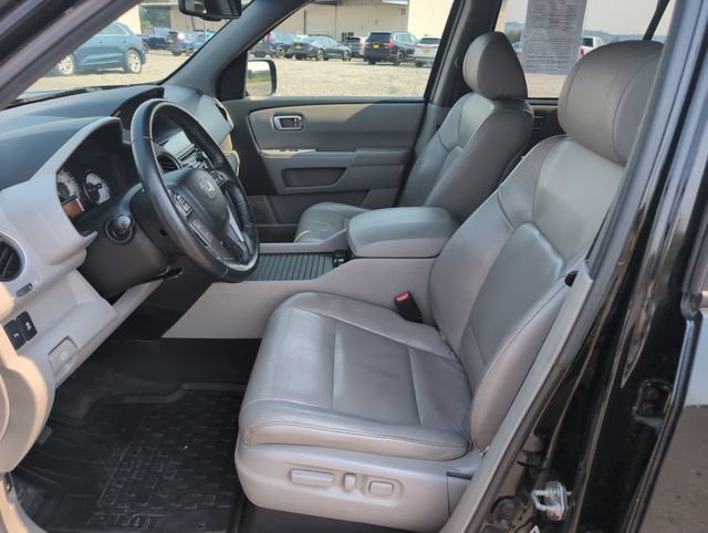 Used 2012 Honda Pilot Touring image 17