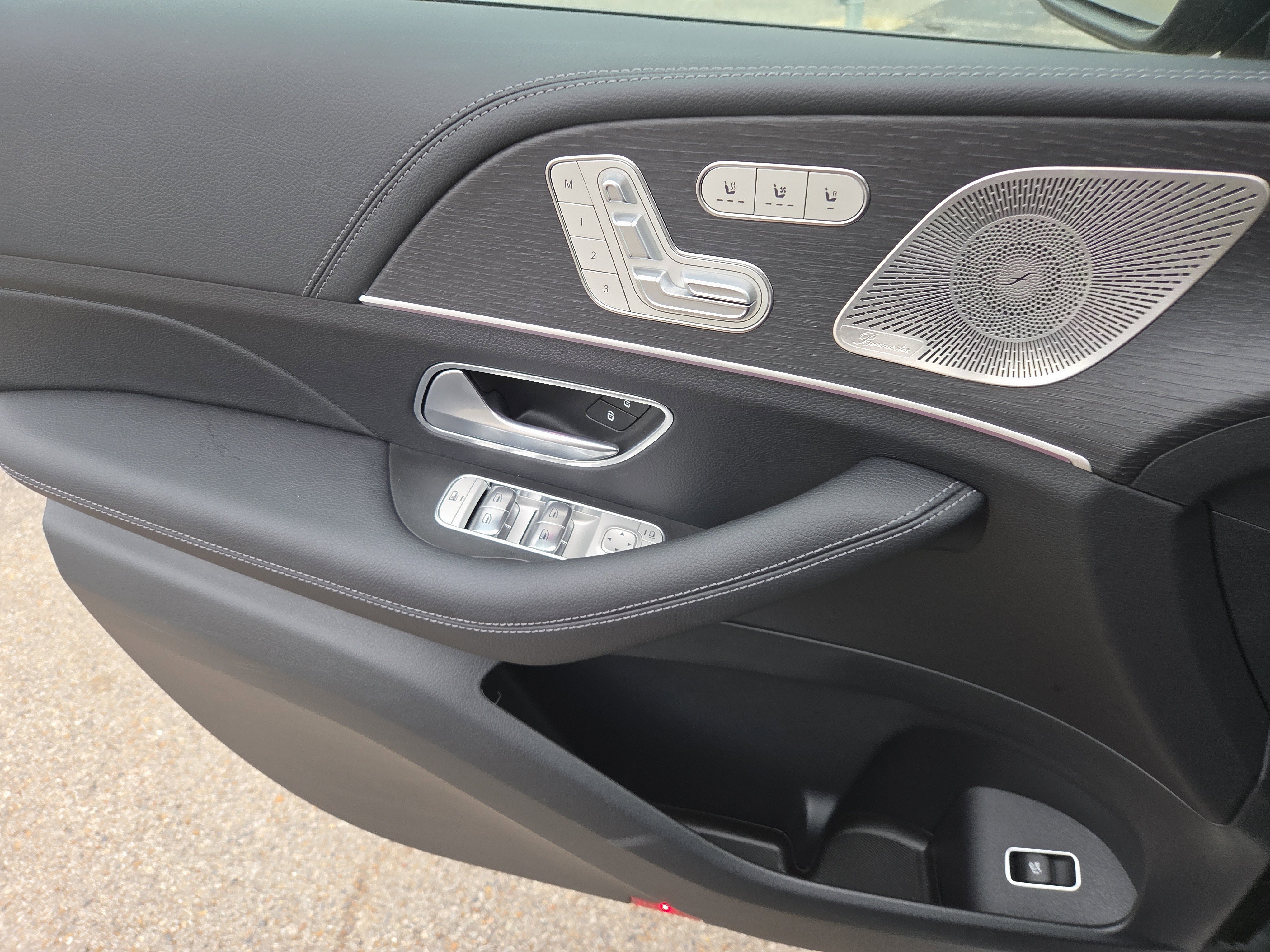 Used 2025 Mercedes-Benz GLE 450 4MATIC image 5