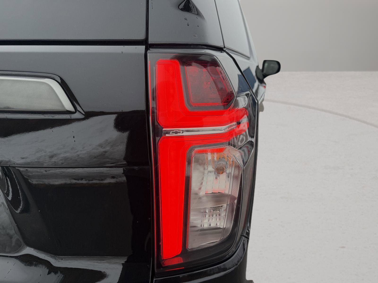 Used 2022 Chevrolet Tahoe RST w/ Sport Performance Package image 18