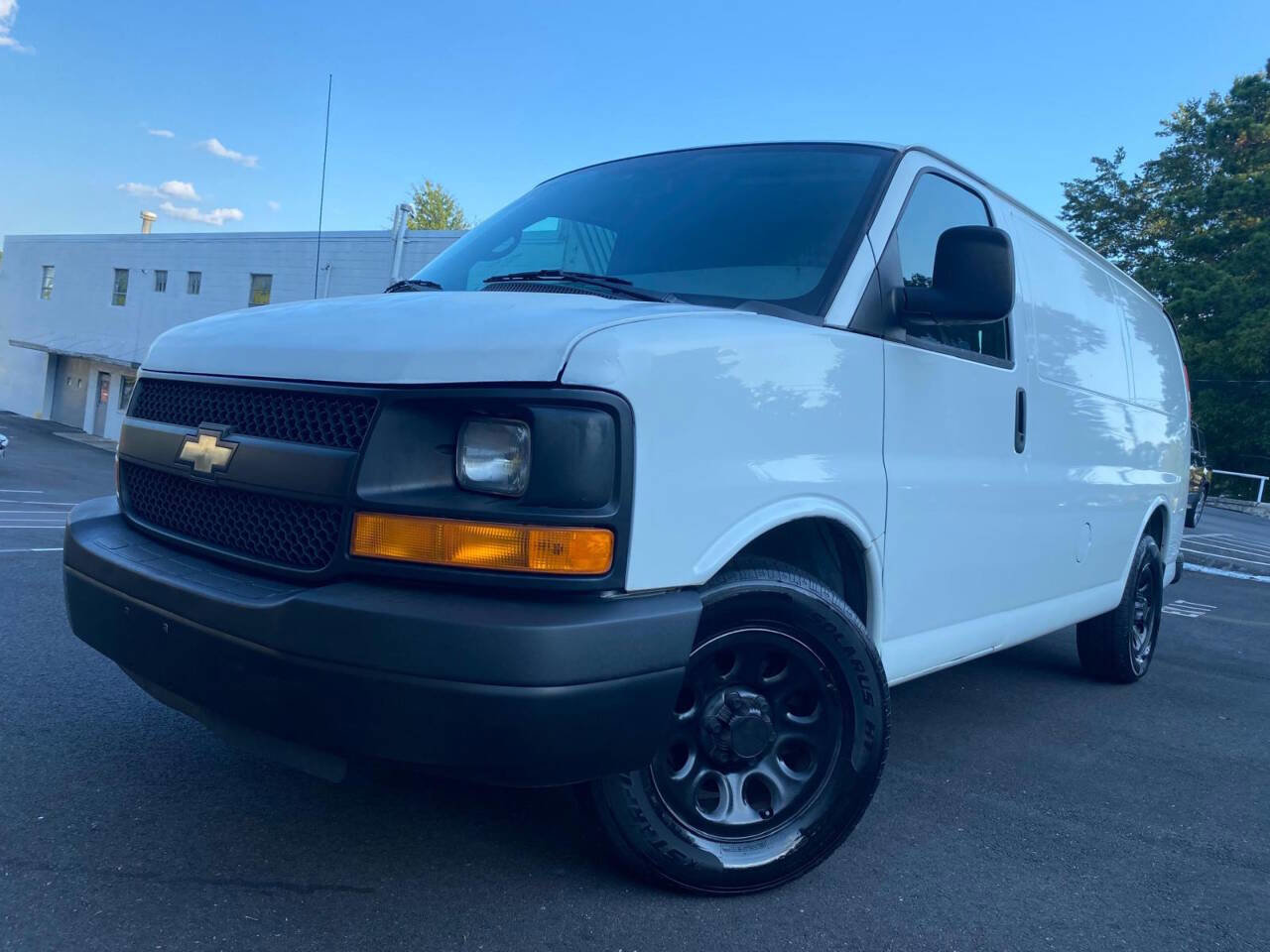 Used 2013 Chevrolet Express 1500 image 1
